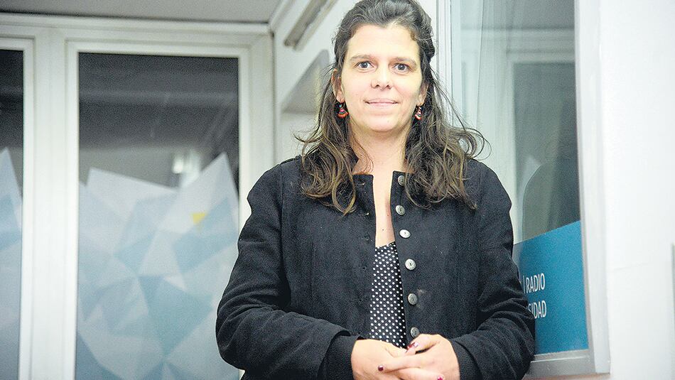 Sabrina y su hermano mellizo son hijos de los militantes montoneros Raquel Negro y Tulio Valenzuela.