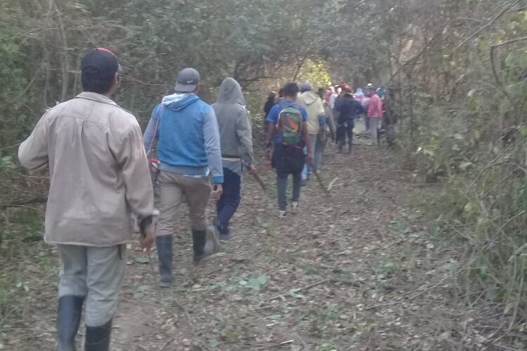 El equipo prevé abrir el camino en cuatro días como máximo