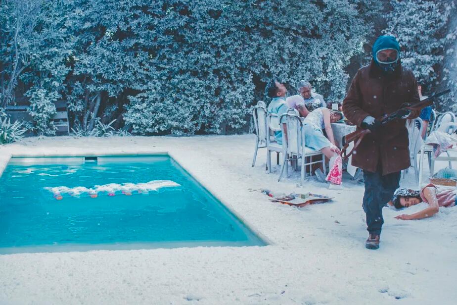 Sobre la Argentina cae una nevada de blanqueo tóxico permanente.