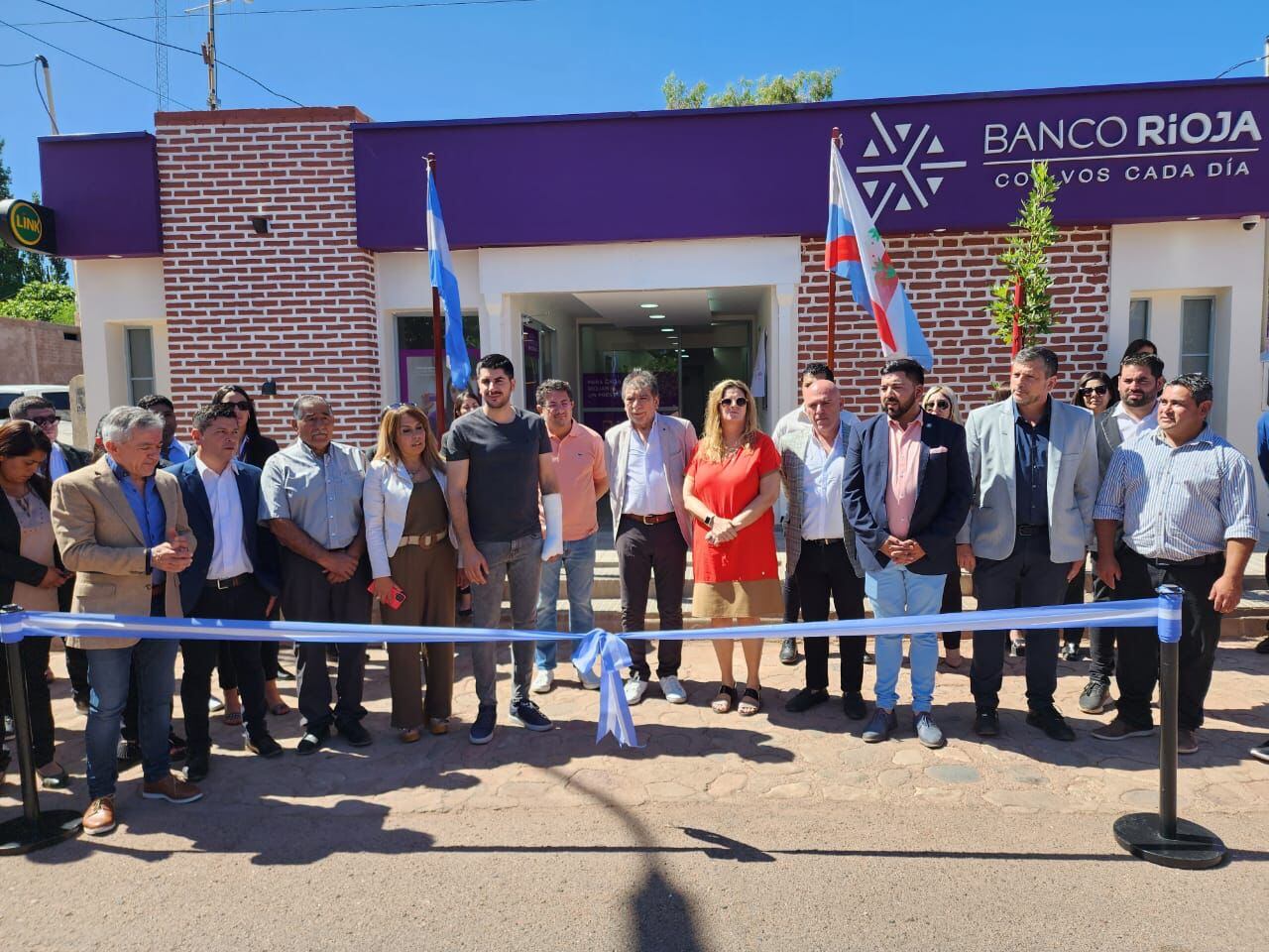 Inauguración Agencia Banco Rioja en Pituil.
