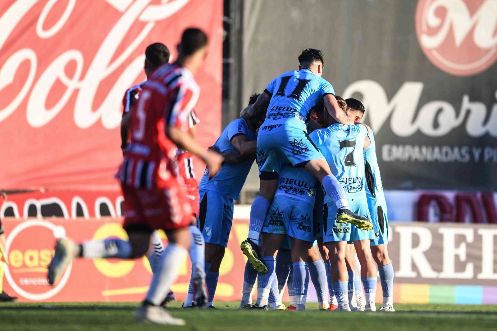 Temperley sorprendió a Chacarita en San Martín