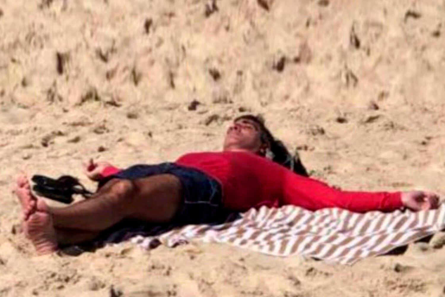 Luis Caputo disfrutando del sol de Brasil.