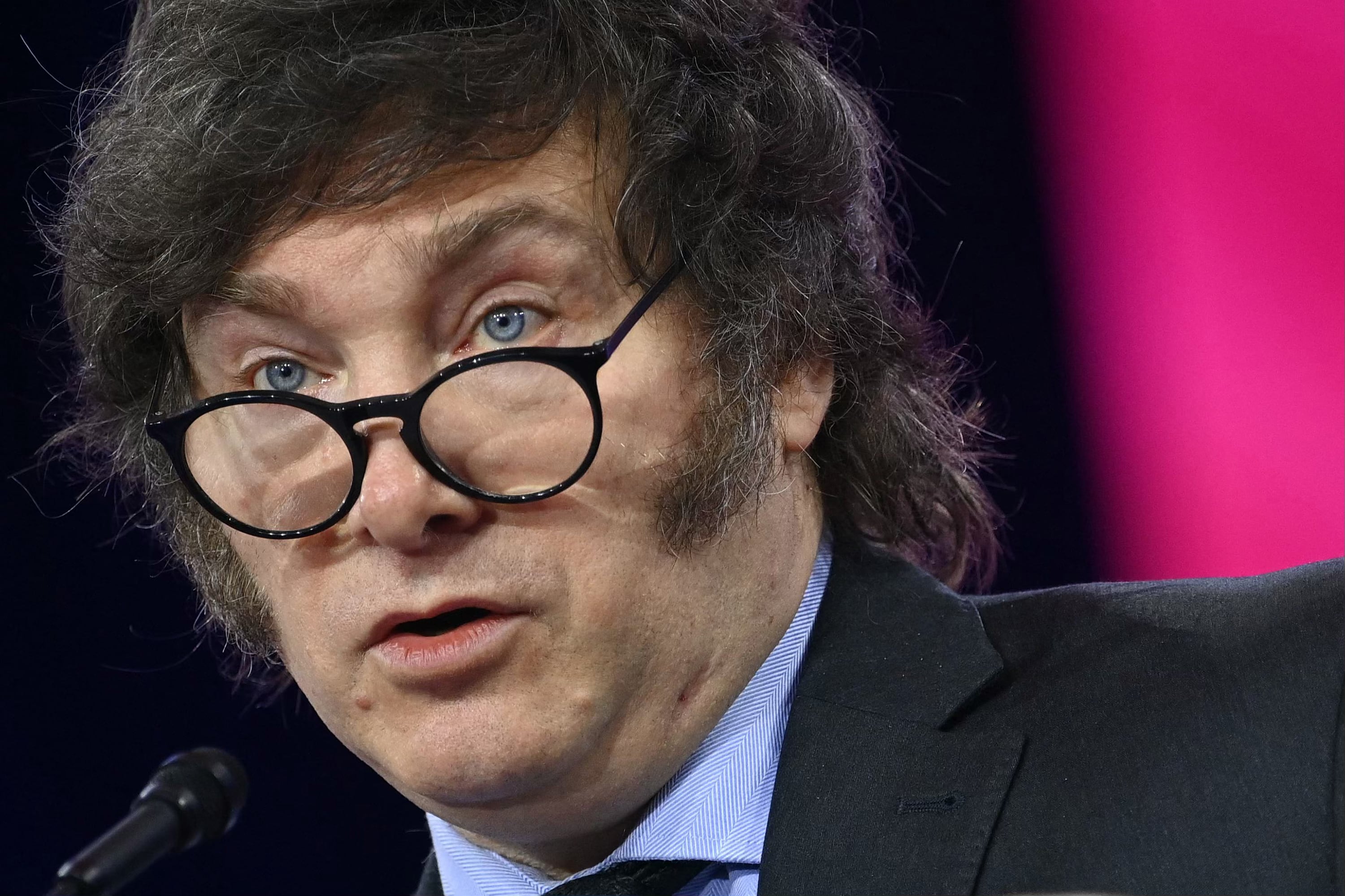 Javier Milei sostiena una postura intransigente en su pelea por los recursos de Chubut.