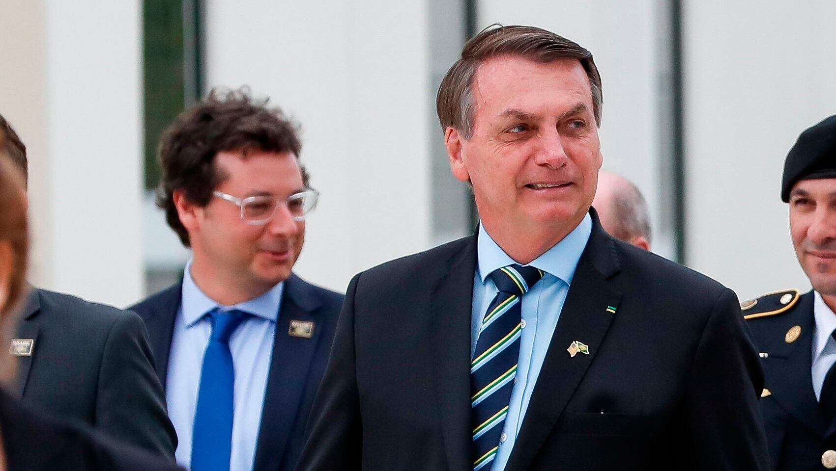 Bolsonaro y comitiva pudieron haber infectado a Trump en su visita a Palm Beach.