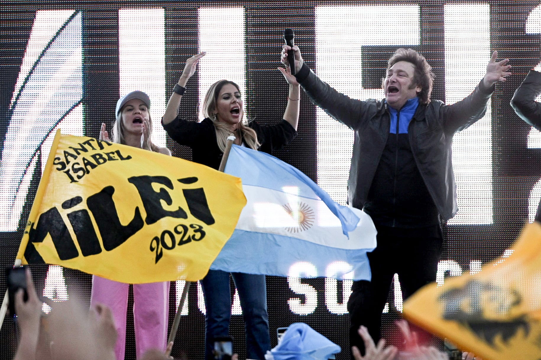 Javier Milei en su paso por Rosario.
