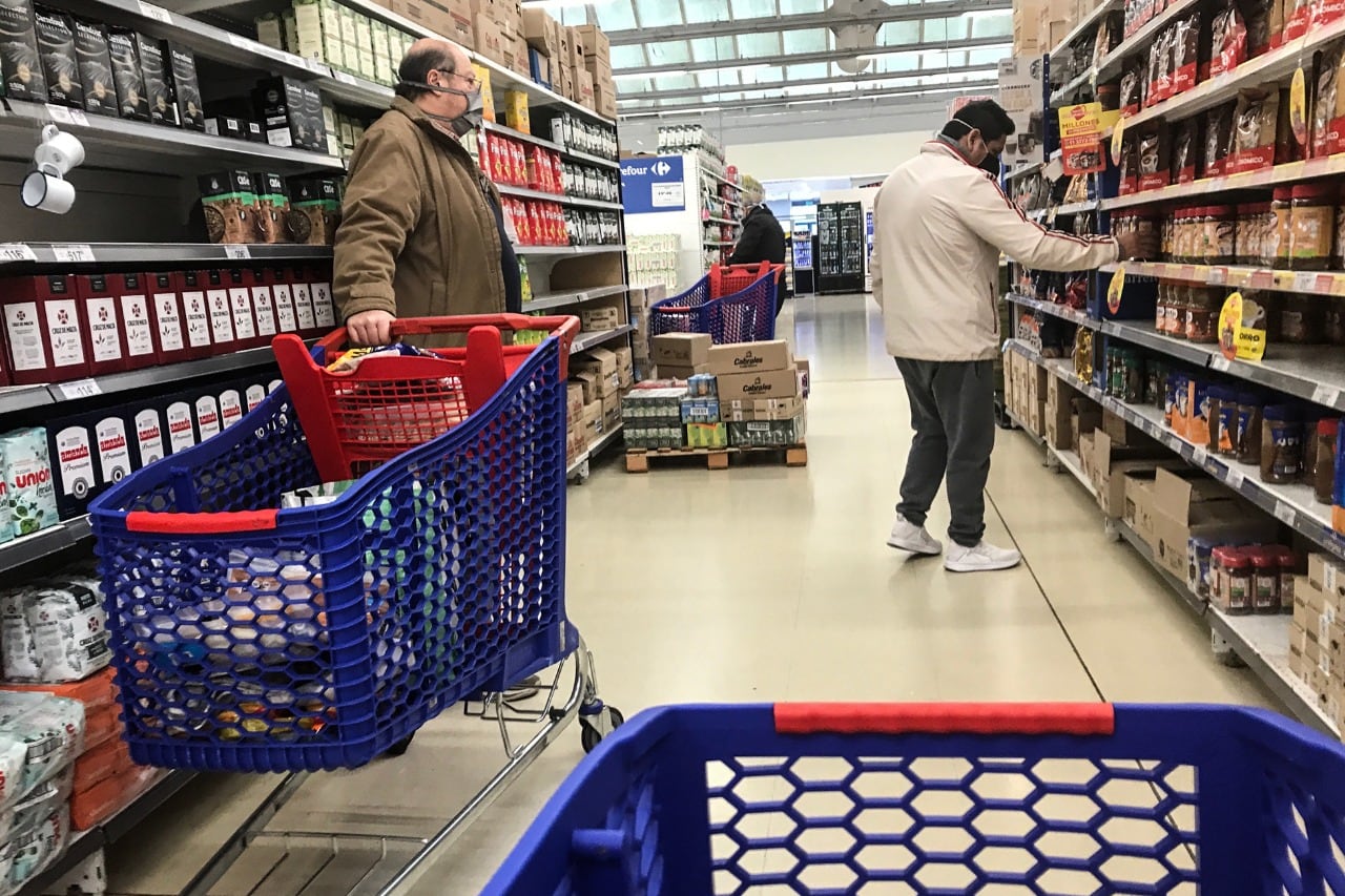 Las ventas de los autoservicios mayoristas anotaron un total de 21.315 millones de pesos, lo que representa un alza de 54,9 por ciento. 