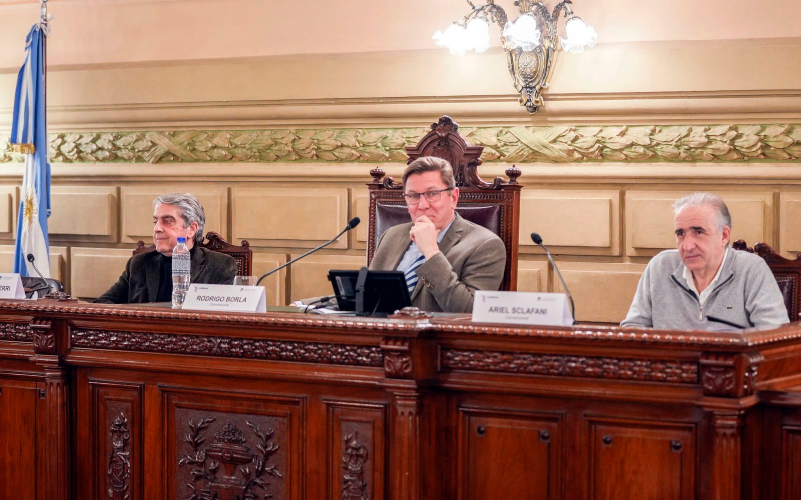 Traferri, Borla y Sclafani, los jefes de la comisión de Poder Ejecutivo y Legislativo.