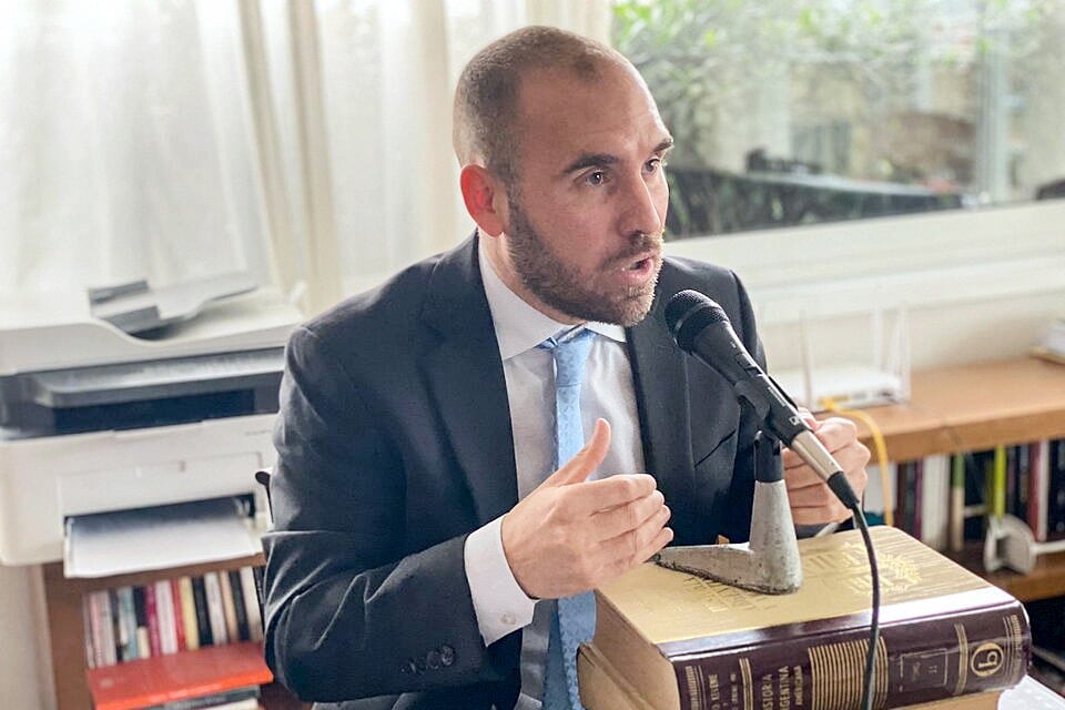 El ministro de Economía, en la charla que mantuvo con Víctor Hugo Morales