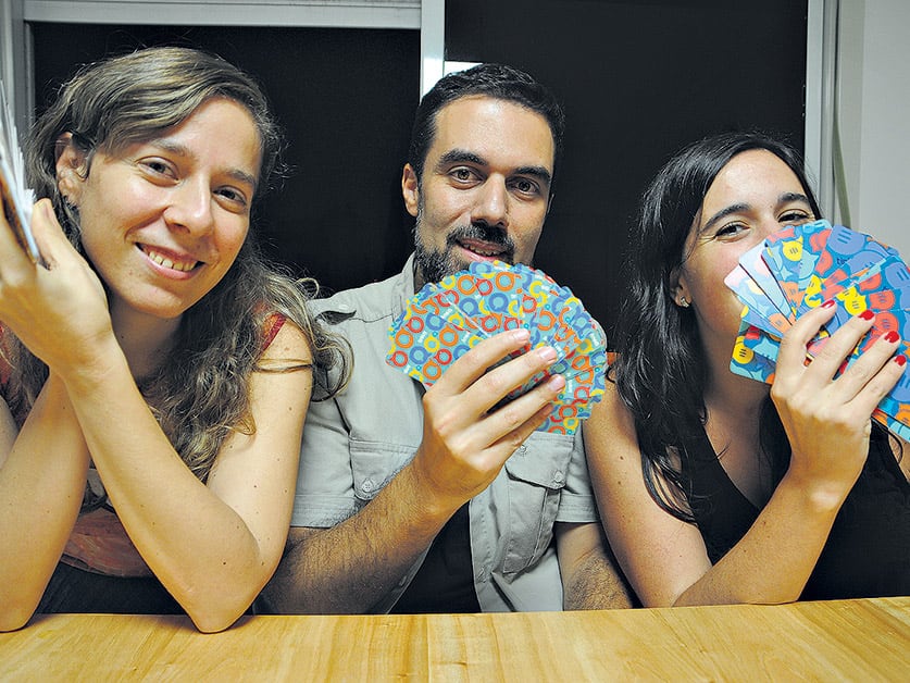 “Se puede jugar y construir con las palabras”, afirman los “tinkuyanos”.