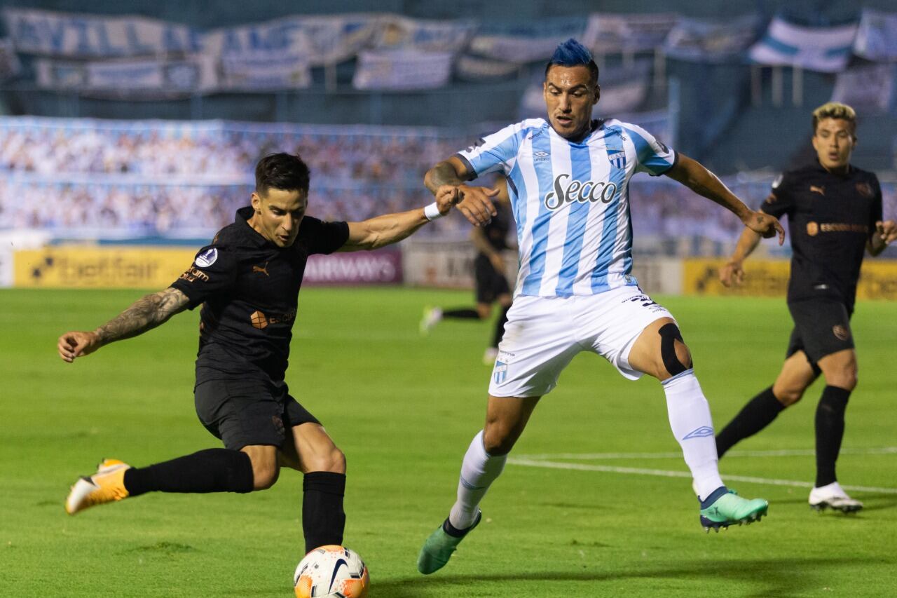 Partido parejo en el José Fierro.