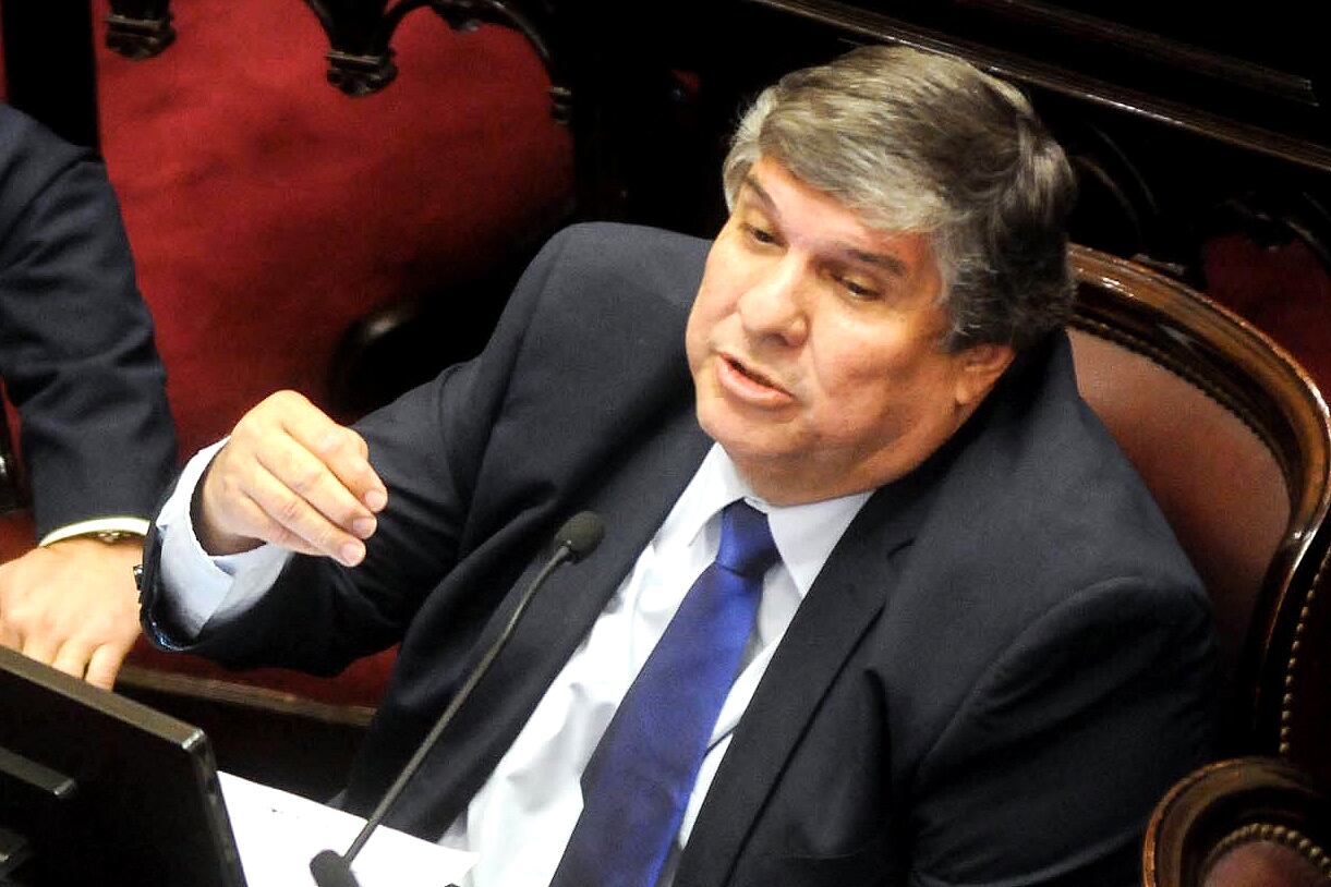 El oficialista José Mayans encabezará la comisión bicameral de seguimiento de la deuda externa