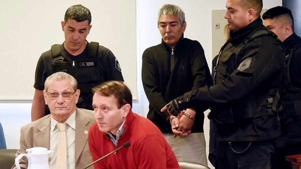 Higinio Bellagio (sentado) y Mariano Valdés (parado) en el juzgado.