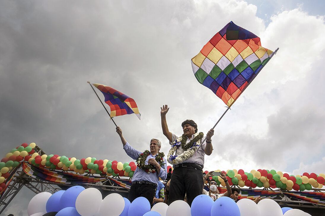 Alvaro García Linera y Evo Morales, del golpe y el exilio a un retorno triunfal a su país.