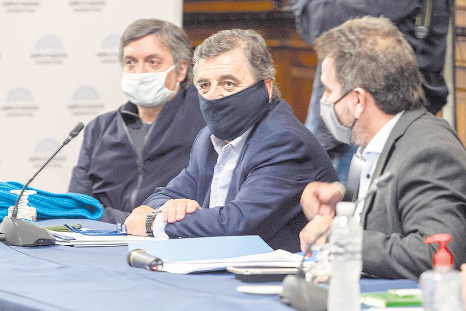 Los referentes de los distintos bloques llegaron a un acuerdo para realizar los debates