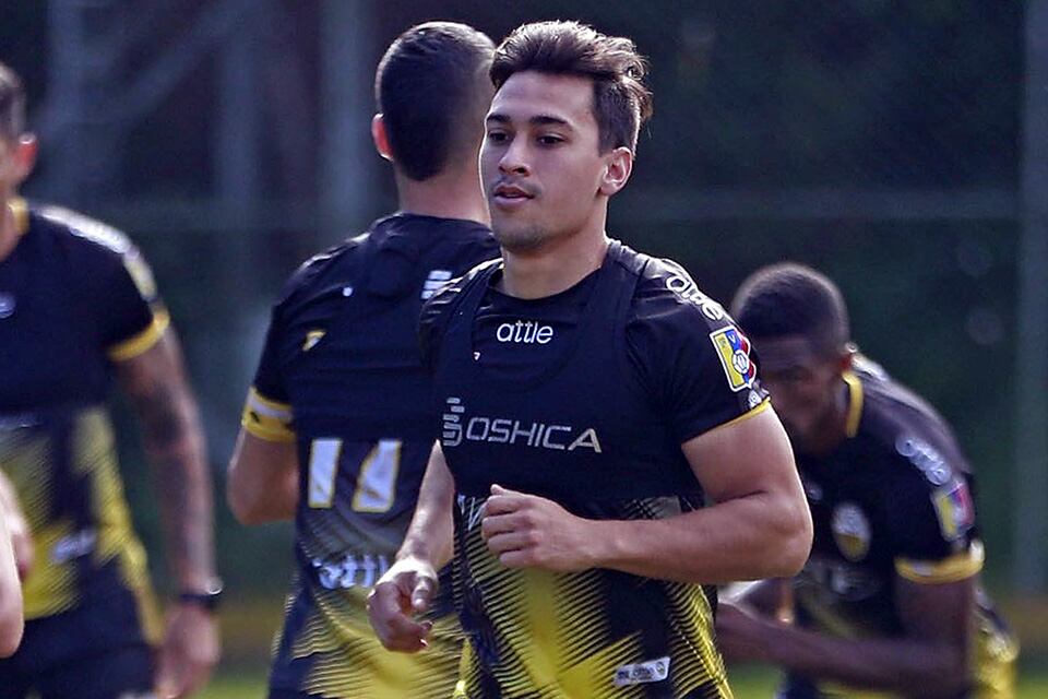 Michael Covea es el nuevo refuerzo de Rosario Central.