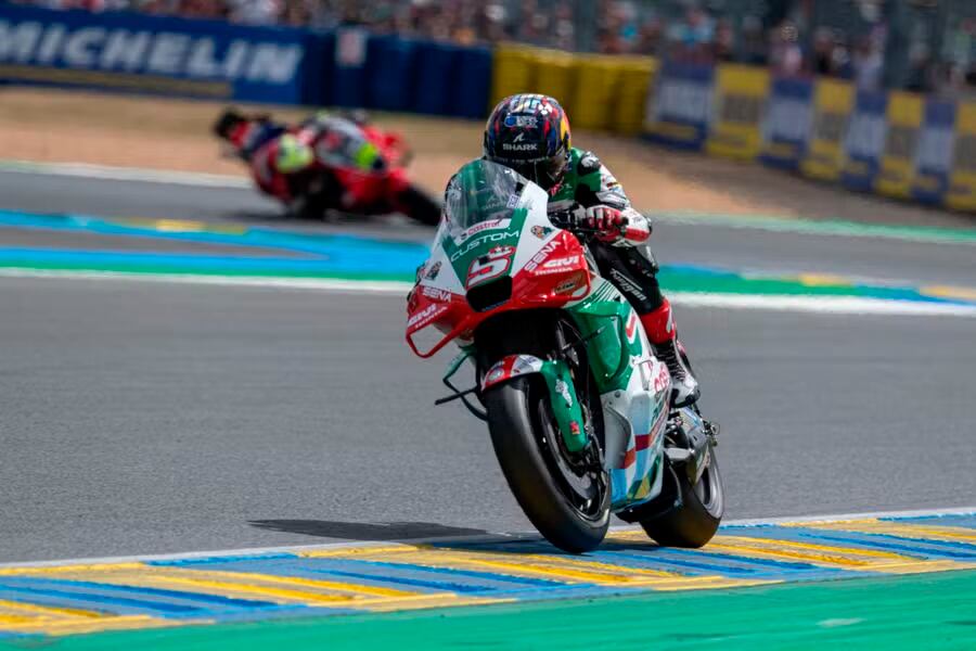 El piloto francés Johann Zarco (Team LCR) sacó provecho en Le Mans 