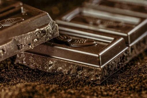 Los datos científicos que demuestran que comer chocolate amargo es bueno para la salud. 