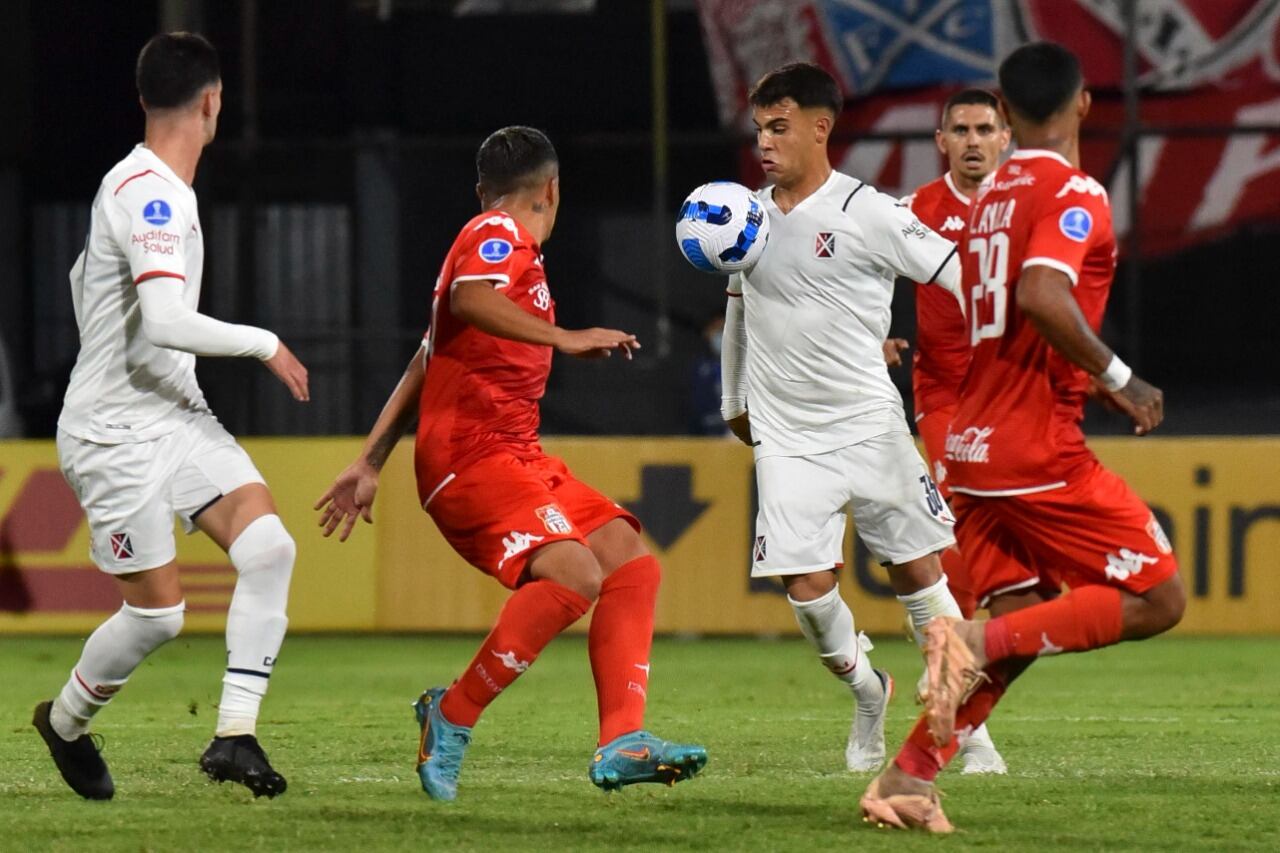 Independiente jugó con firmeza en Paraguay