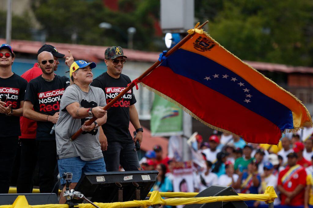 Maradona durante un cierre de campaña electoral de Maduro en 2018.