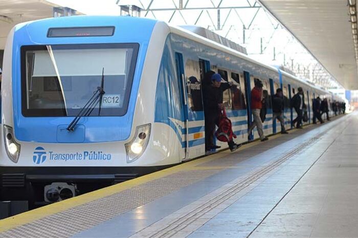 Se levantó el paro del Ferrocarril Sarmiento y ya salió el primer tren.