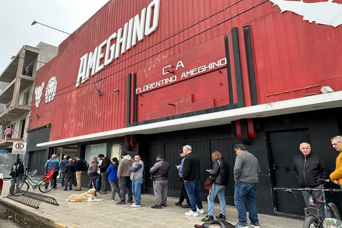 Florentino Ameghino de Villa María, "El León", milita en la Segunda División del básquet argentino