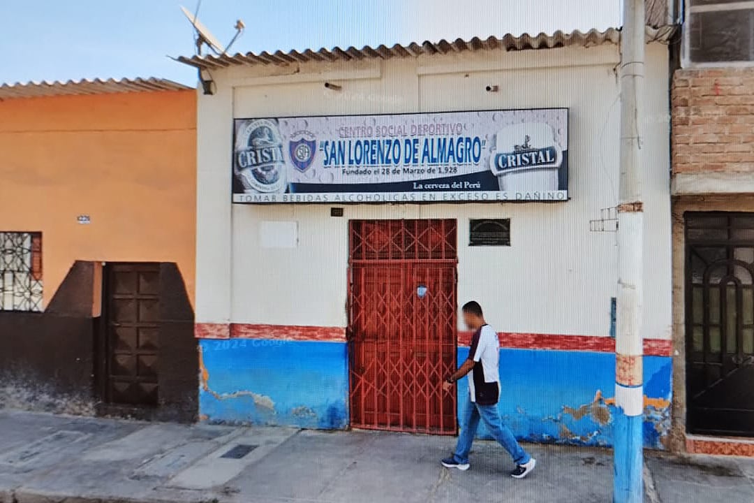 El San Lorenzo de Chiclayo tiene el mismo escudo y los mismo colores de su homónimo argentino