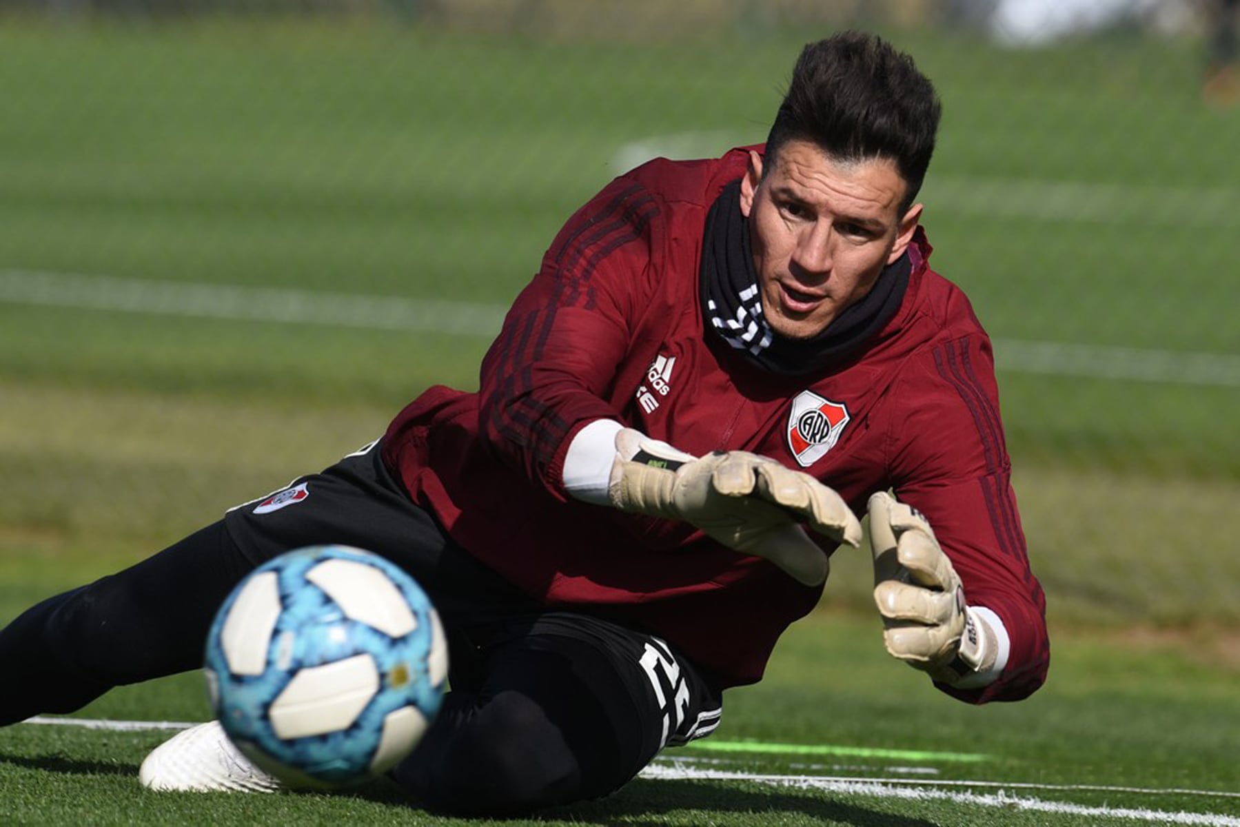 Bologna será el arquero titular en River ante Arsenal.