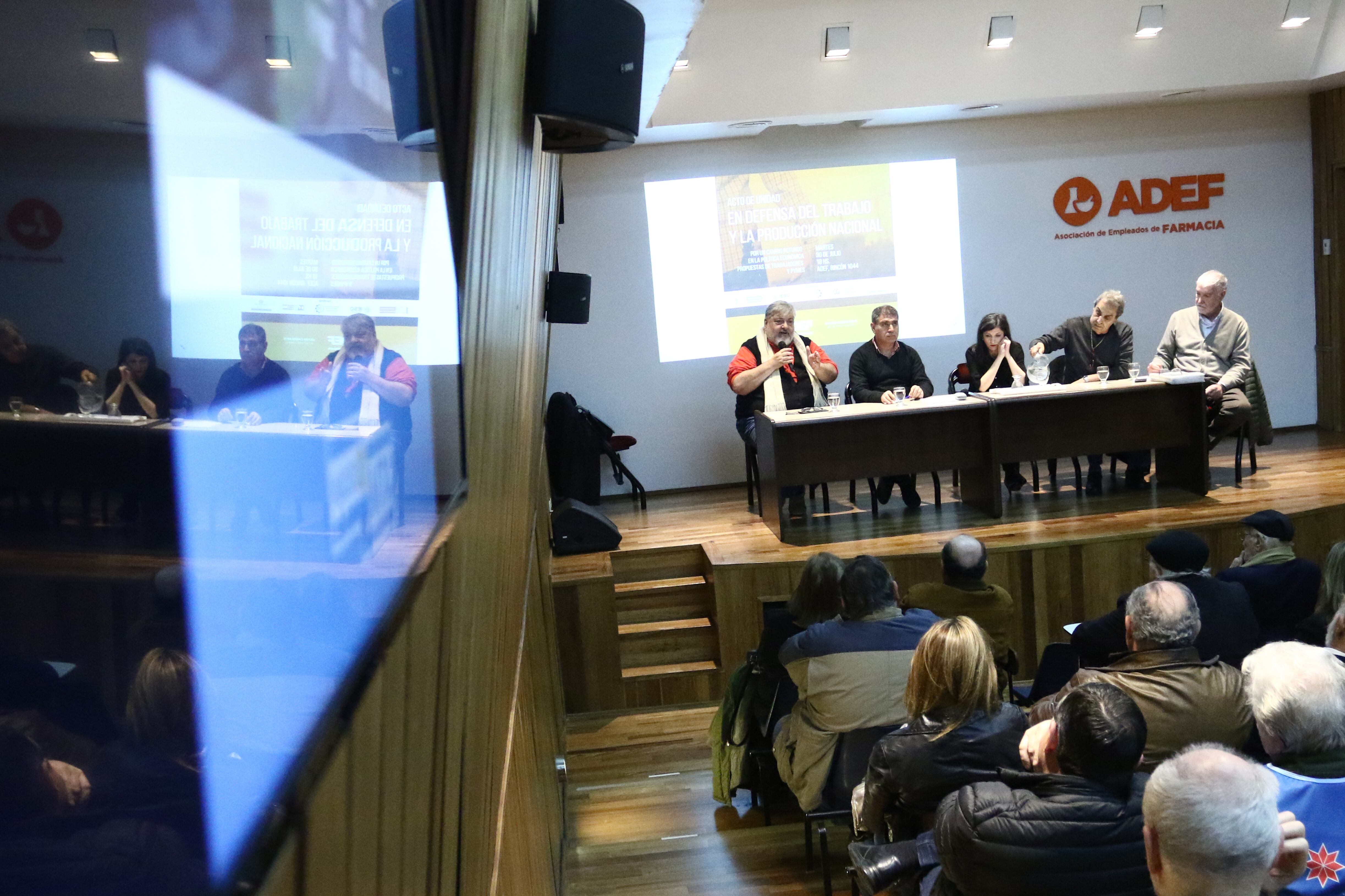 “No aceptamos como normal que haya pobres, desempleados y una dependencia económica perversa", sostuvieron.