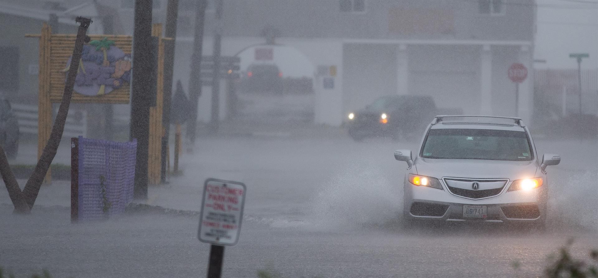 En la noche del sábado ya se registraban las primeras lluvias en Nueva Inglaterra, Estados Unidos.