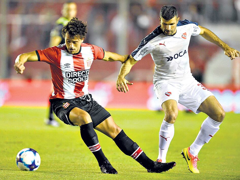 Los dos equipos mostraron vocación ofensiva en la noche del viernes.