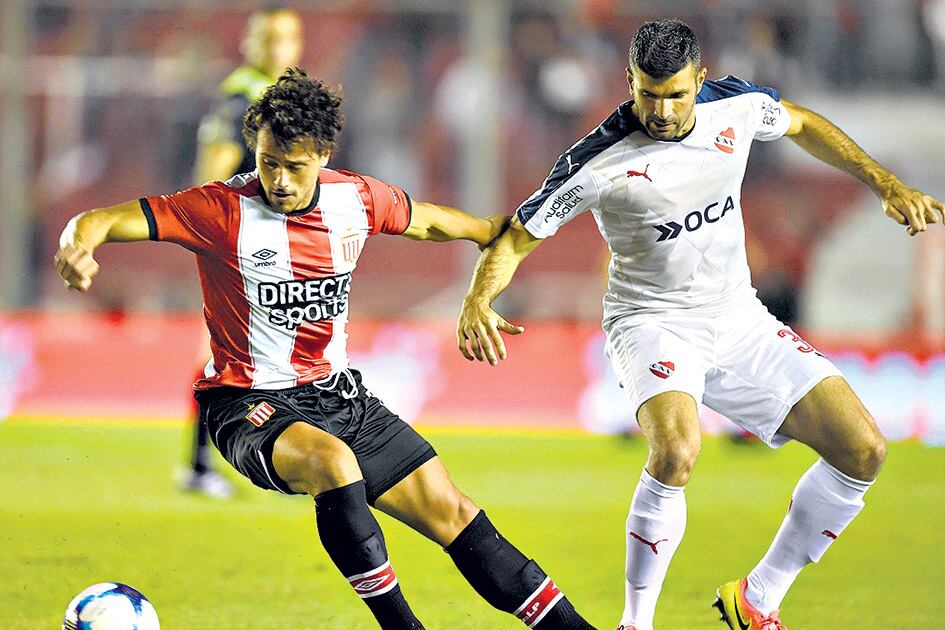 Los dos equipos mostraron vocación ofensiva en la noche del viernes.