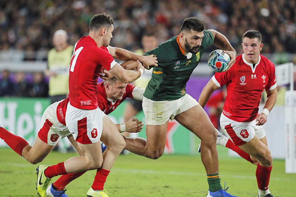 Damian de Allende se va para el try en Sudáfrica vs. Gales.