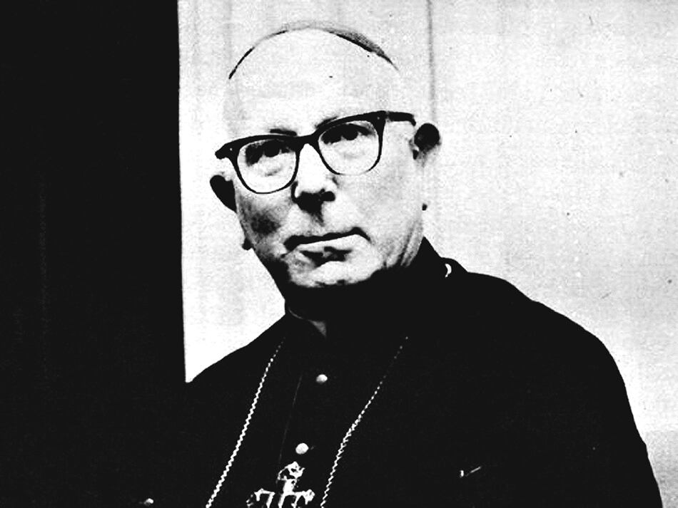 Monseñor Victorio Bonamín, obispo castrense durante la dictadura militar.