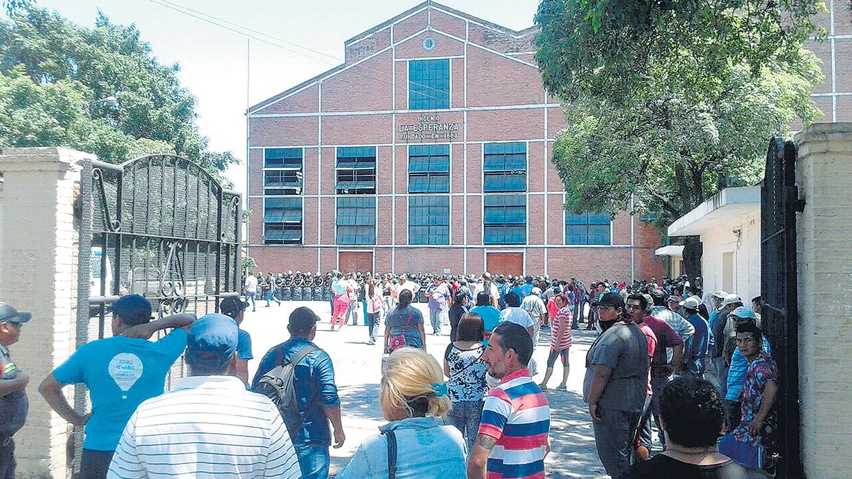 Durante la represión a los zafreros fueron detenidas 30 personas.
