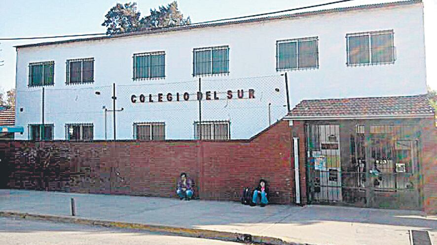 La escuela Instituto del Sur, ubicada a unas ocho cuadras de la estación de trenes de Longchamps.