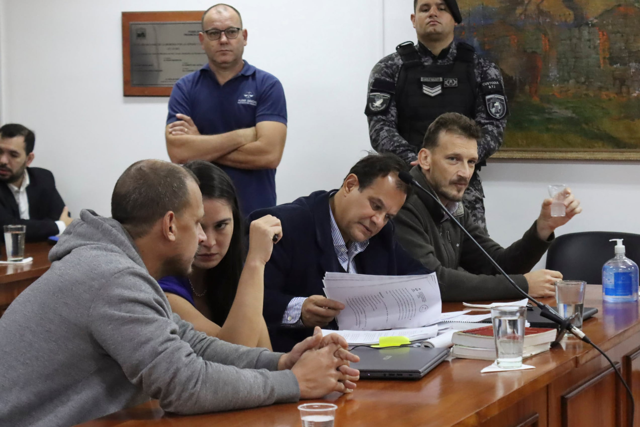 Los hermanos Kiczka cuando ya estaban acorralados.