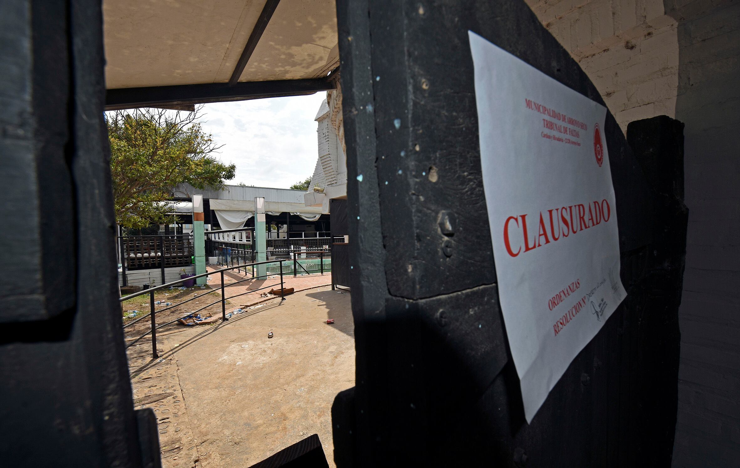 La fiesta de Año Nuevo en Arroyo Seco terminó con dos muertos y denuncias por descontrol.