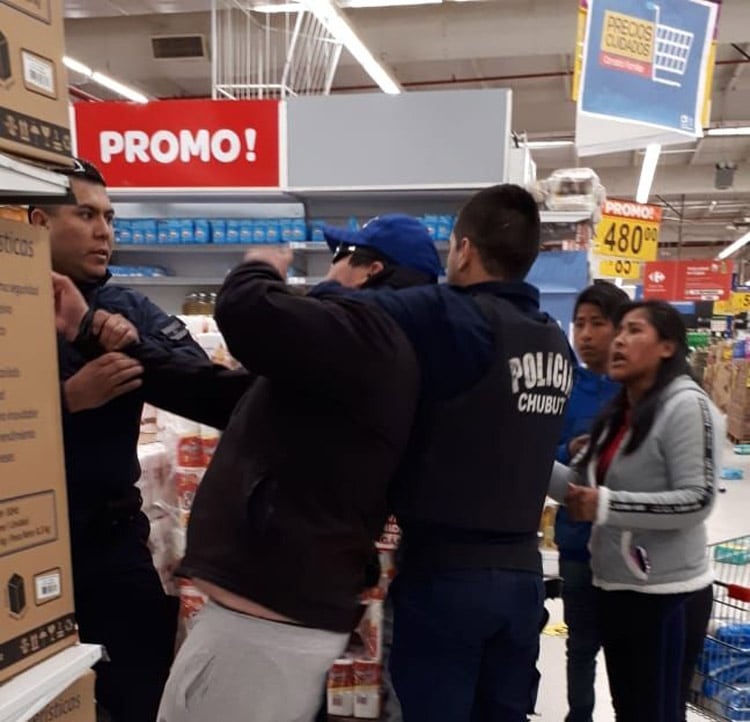 El operativo policial frustró el saqueo en Comodoro Rivadavia.