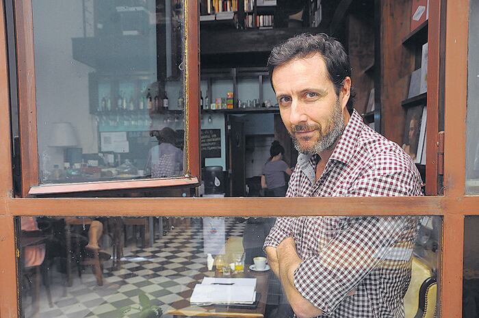 Después de muchas vueltas en la vida, en 2010 Laborde decidió que quería dedicarse a la literatura.