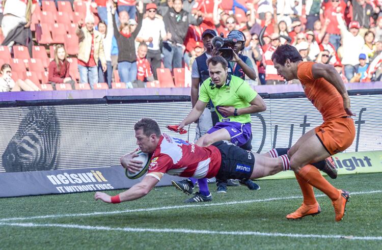 Uno de los tries sudafricanos que significaron la eliminación de Jaguares.