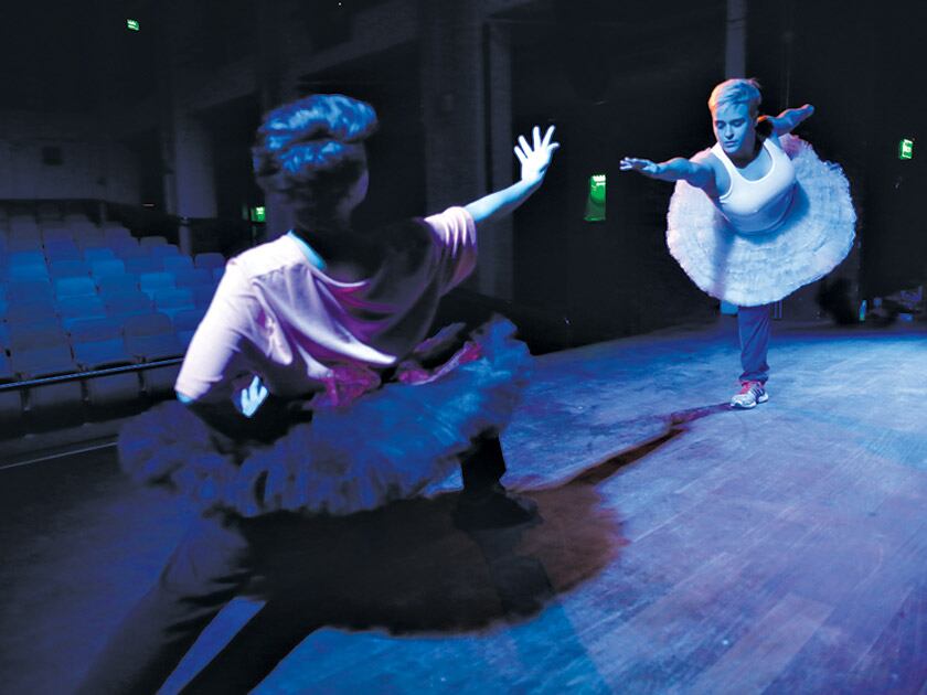 En Mis días sin Victoria el lenguaje corporal es extremo.