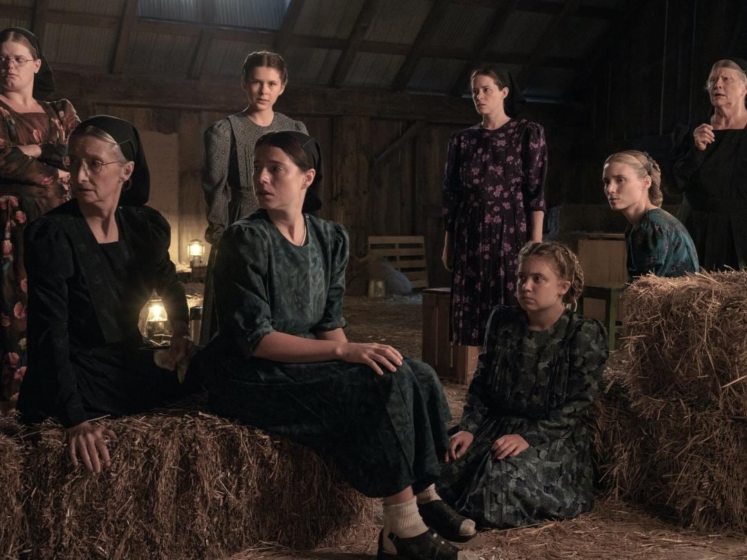 Las protagonistas son mujeres de una colonia ultra religiosa durante la primera década del milenio. 