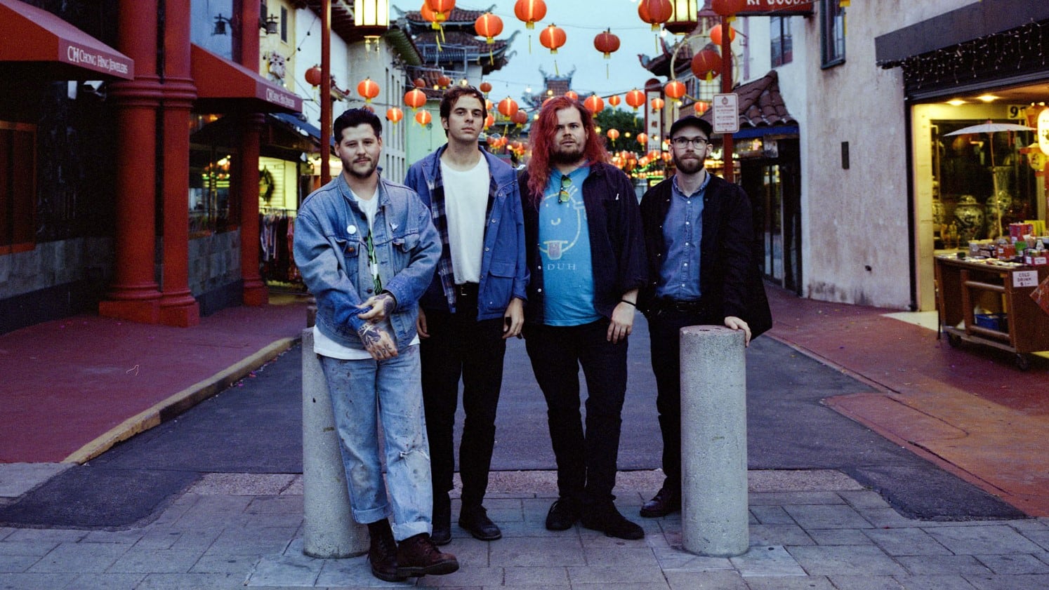 El nuevo disco está cargado de potenciales openings de series noventosas de Nickelodeon.