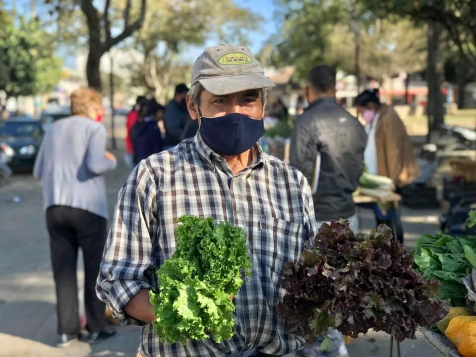 En una de las ferias comunitarias de la zona.