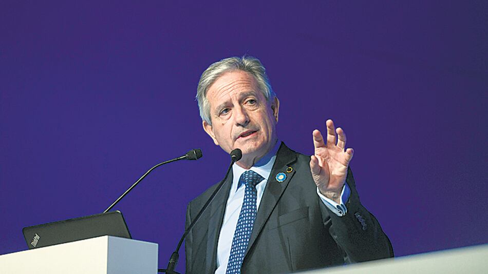 El ministro de Modernización, Andrés Ibarra, en la inauguración del Congreso de la ITU.