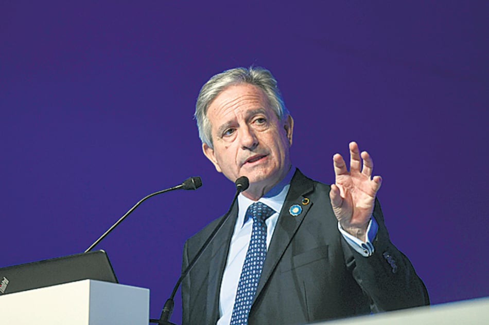 El ministro de Modernización, Andrés Ibarra, en la inauguración del Congreso de la ITU.