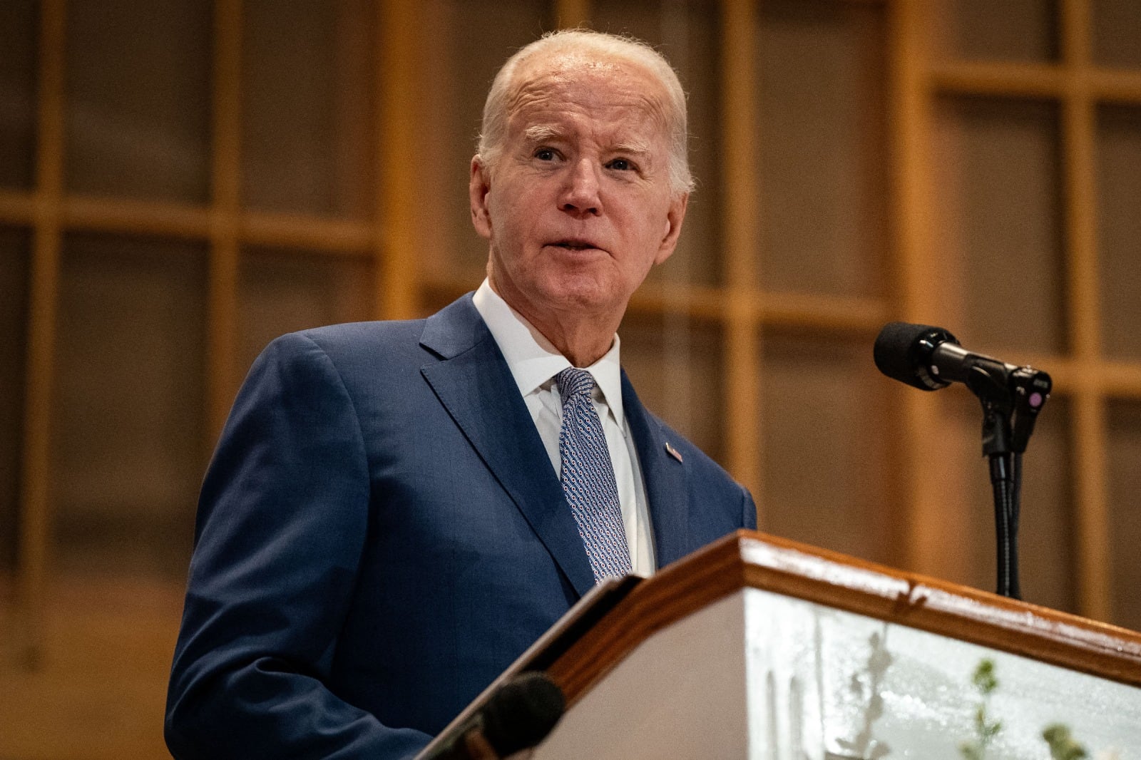 Joe Biden es compelido por los belicistas.