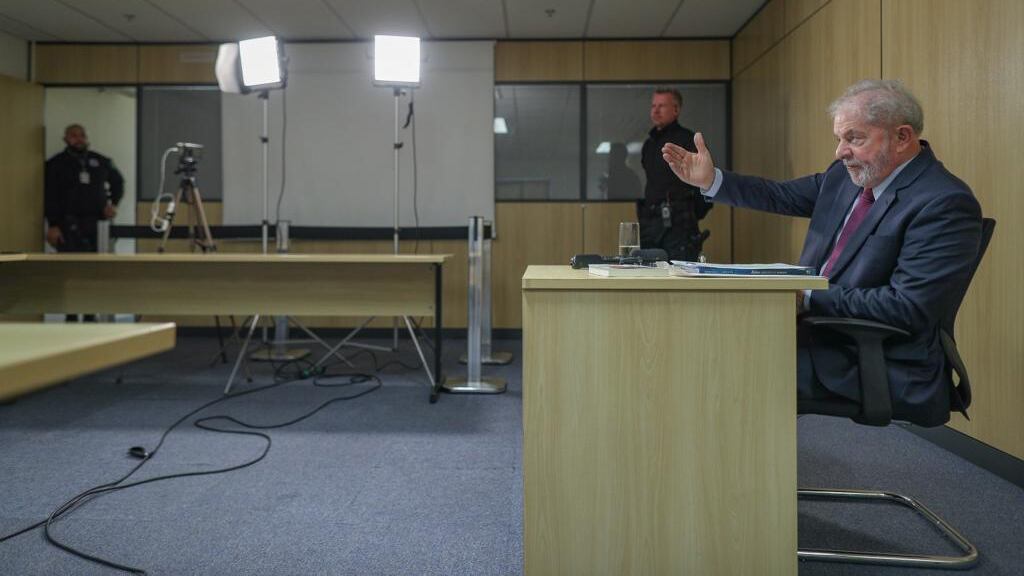 "No aceptar el terrorismo que crea el mercado"