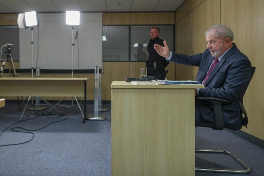 "No aceptar el terrorismo que crea el mercado"