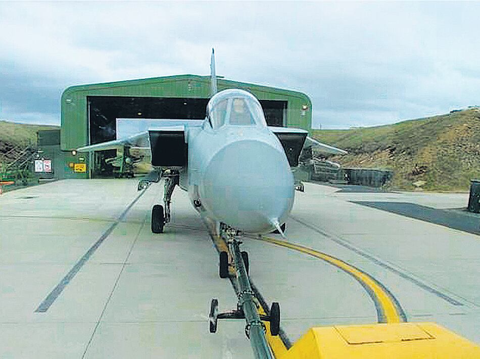 Entre noviembre y diciembre hubo al menos cuatro vuelos militares entre Brasil y Malvinas.